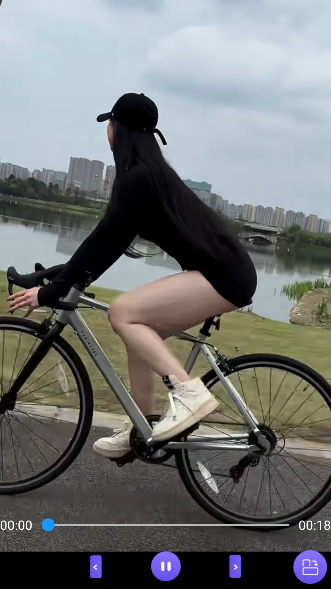 木万s 玩物直播回放截图